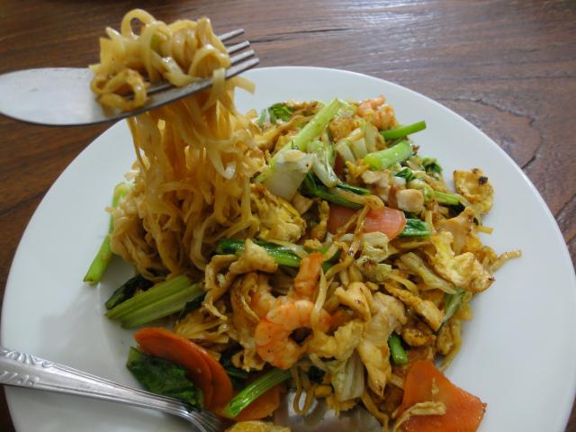 麺ならなんでも揃う！在住者にも、旅行者にも人気のヌードル・ショップ。豊富なメニューも嬉しい！