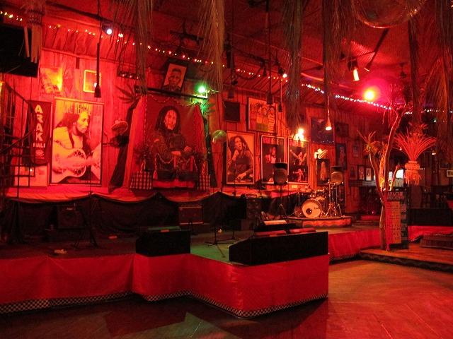 バリ島のレゲエ・バーといえばここ！レゲエ好きの旅行者が集まり毎晩賑やか！