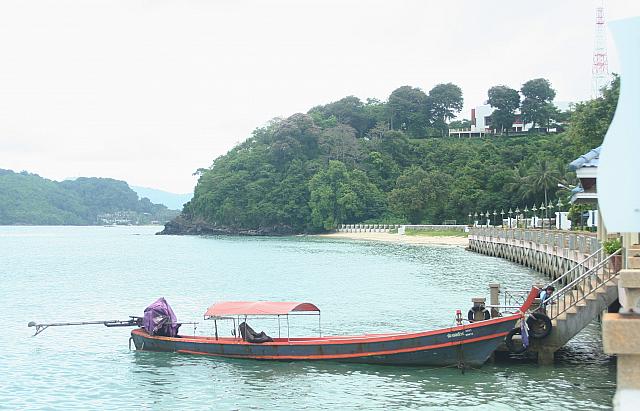 アンダマン海に浮かぶ島々の美景が有名な島を代表する岬。