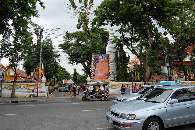 タイ人に人気の「勝つ」ことで有名なお寺！