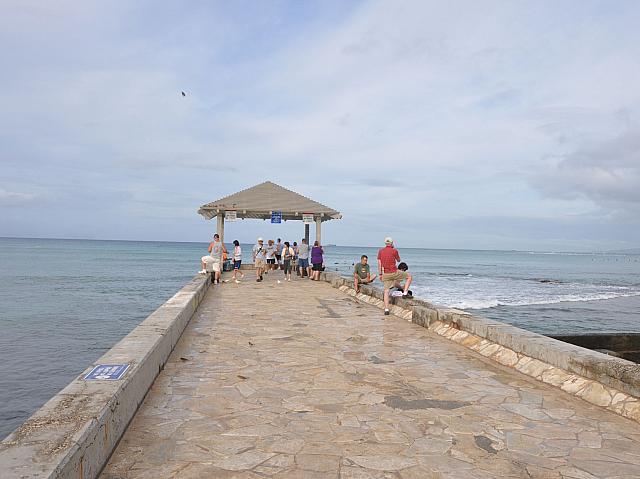 これぞハワイ！サーファーたちのプレイグラウンド。