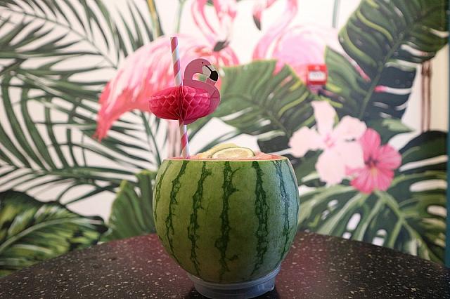 キュートなフラミンゴとフルーツティーでインスタ映え抜群のお洒落カフェ