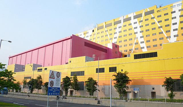 旧啓徳空港前にある九龍サイド最大のコンベンション施設。改装を終了して名前も新たに再オープン。小規模のコンサートやイベントで利用されます。