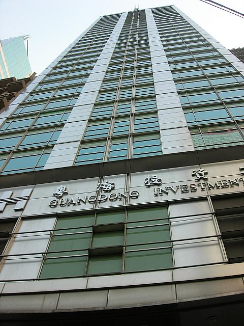 ハリウッドでもリメイクされ、香港映画の実力を世界に知らしめた『無間道（インファナル・アフェア）』。あの衝撃的なシーンのロケ地はこのビル！