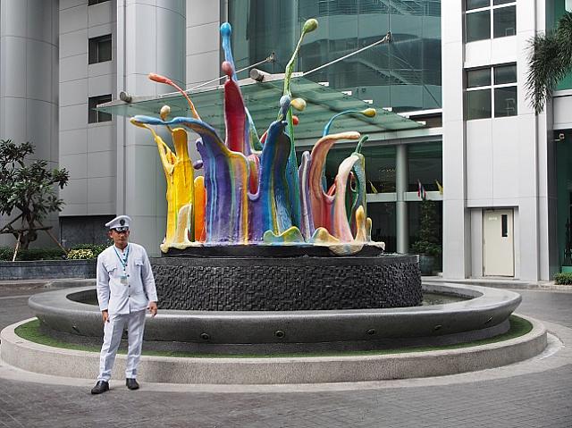現代アートがメインです。タイのコンテンポラリーアートは評価できる水準に達しているでしょうか。