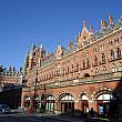 英国セントパンクラス駅。ハリーポッターこの駅の外観が登場する。