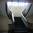 ホーチミン市博物館の象徴である中央階段