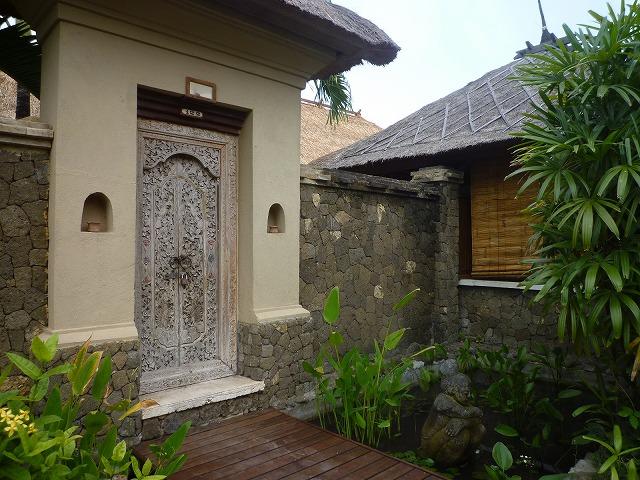 コートヤード・ヴィラ・ウィズ・プールを見てみましょう！