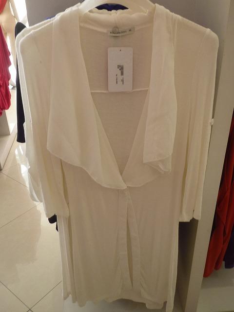 サバ・ニット　25万ルピア