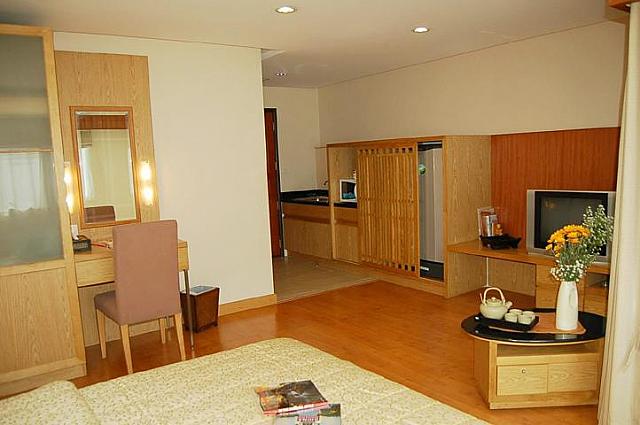 お部屋全体を見渡すとこんな感じ。