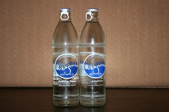 無料の飲料水は
1日2本 