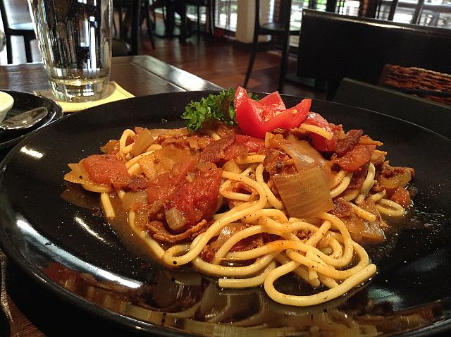 しっかりした味わいとハーブの香りが食欲をそそります