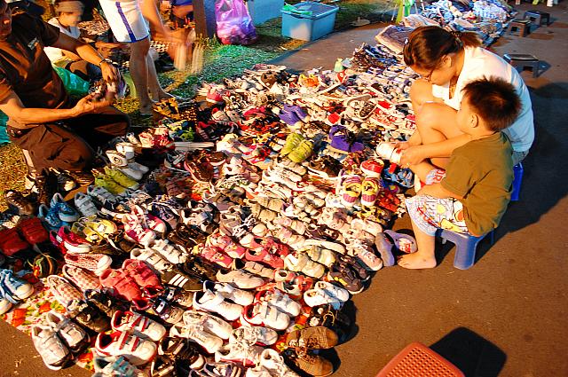 小さな子ども用お店もあるので、家族連れで訪れる人も多いです。