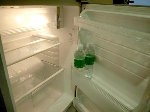 水は1部屋につき1日2本