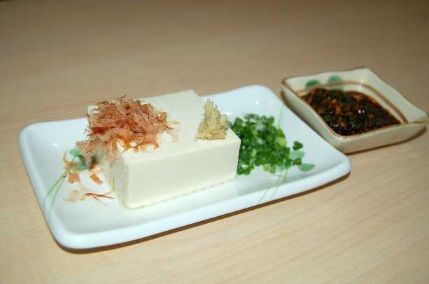 冷奴　ママさん特製のたれで頂くことが多いです