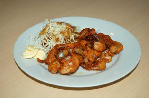 ゲソから揚げ　大きなゲソはコリコリしてます