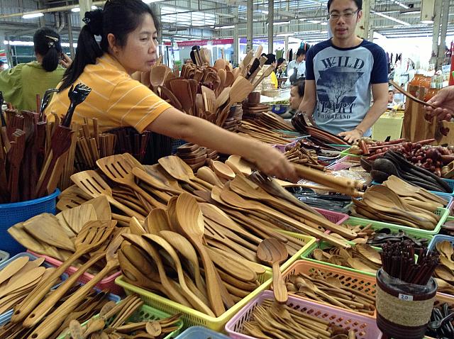 旅行者に人気の木製製品