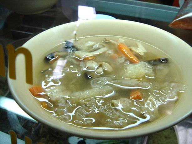 スープやカオソーイ