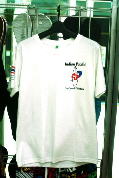 プーケットで行われているサーフコンテストのオリジナルTシャツ。レアな一枚です。 