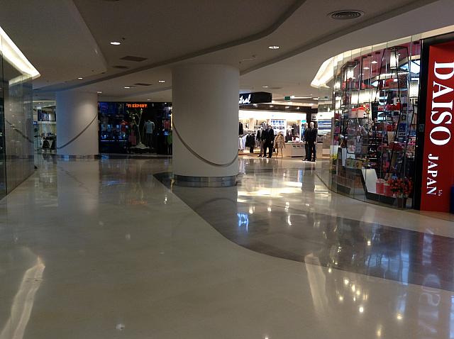 ダイソーはタイでも安くてとても便利なお店です