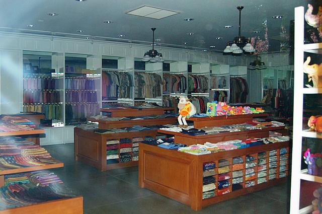 ショップ店内