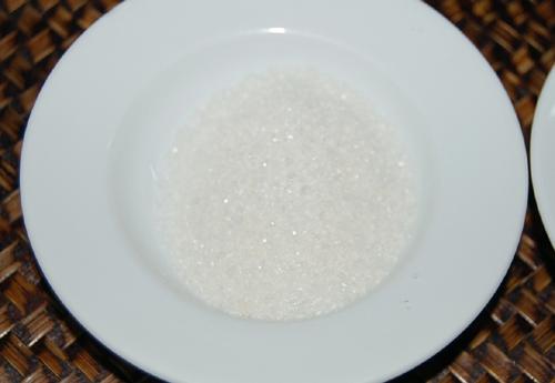砂糖<br>

こちらも調味料、砂糖です。塩同様、分量に気をつけて！