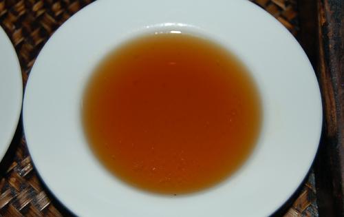ナンプラー<br>

タイ料理の基本ナンプラー。味にコクがでます。