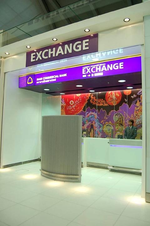SCB銀行<br>
両替は24時間

