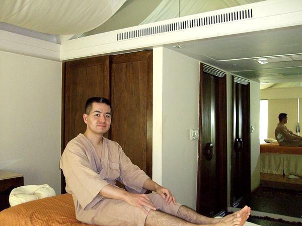 マッサージ直前にもう1ショット。この後、テワランマッサージ90分を受けました。