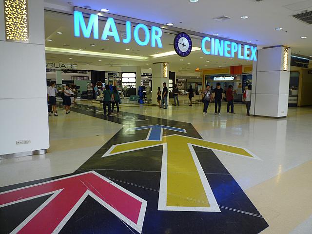 シネコンももちろん完備