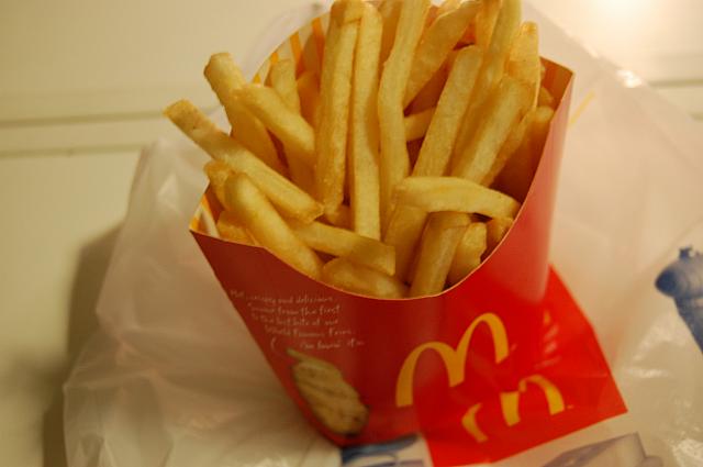 揚げたてのポテトが美味しい