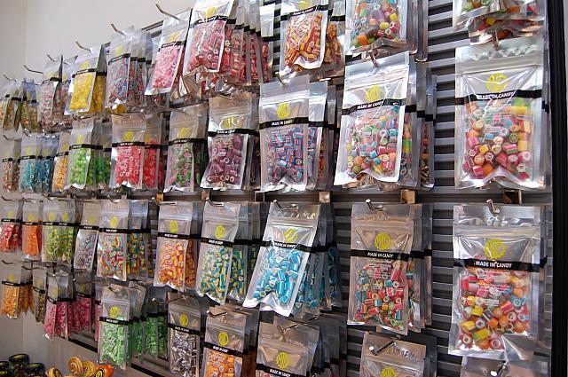 デザイン別の袋やミックス入りの袋もあります