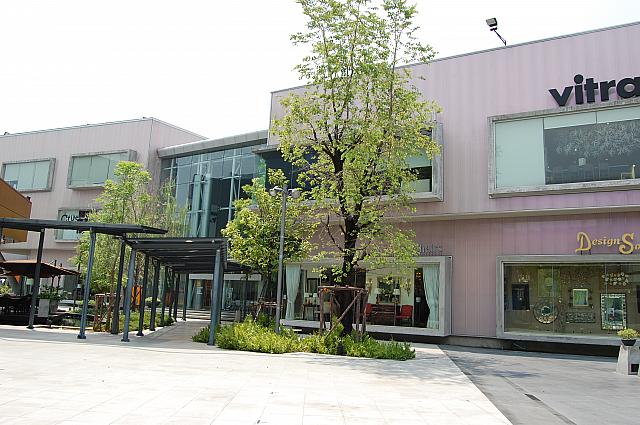 展示品はショップごとに工夫を凝らしています