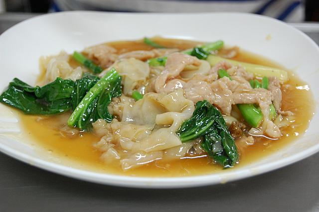 一度味見をしてみて好みの調味料を足していきます