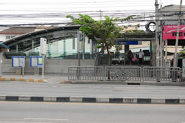 ラップラオ駅