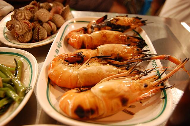 新鮮な魚介類を使った贅沢なメニューばかりです
