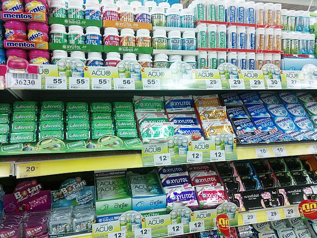 タイ表記になったガムや飴はバラマキ用GOOD！