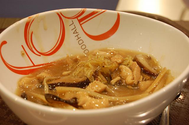 アジアンな味が懐かしい麺料理