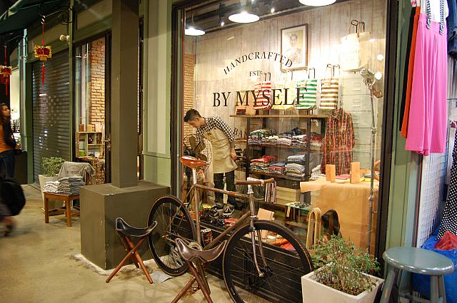 店先からショップの良さが伝わってきます