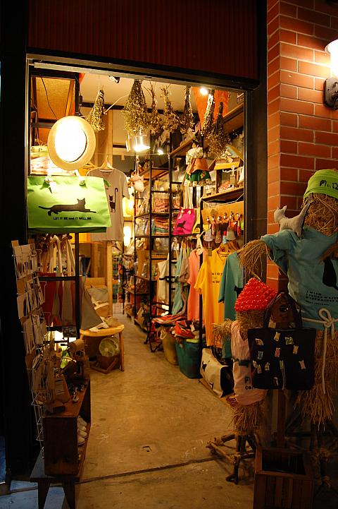 お店の前はこんな感じ