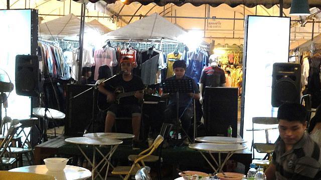 ライブ中