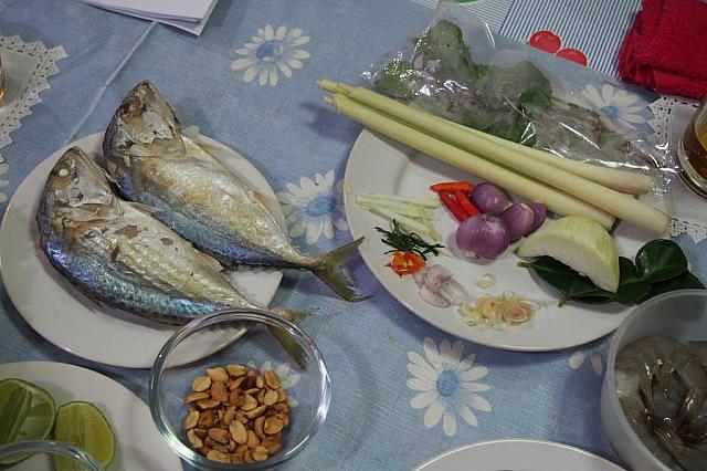 アジのハーブサラダの材料です