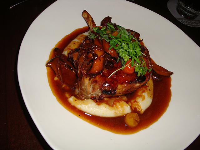 黒豚のポークチョップ  $36