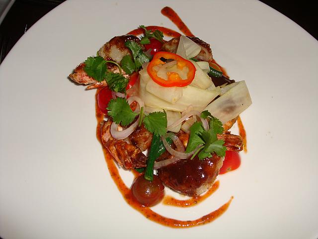 前菜、クリスピーペッパーシンガポールエビ $18