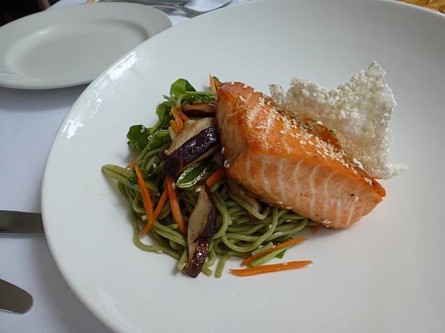 フレッシュサーモンのグリル