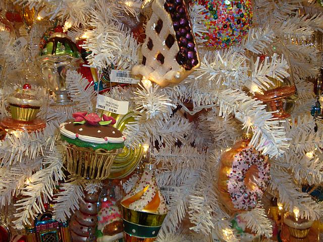 クリスマスツリーのおいしそうな飾り〜