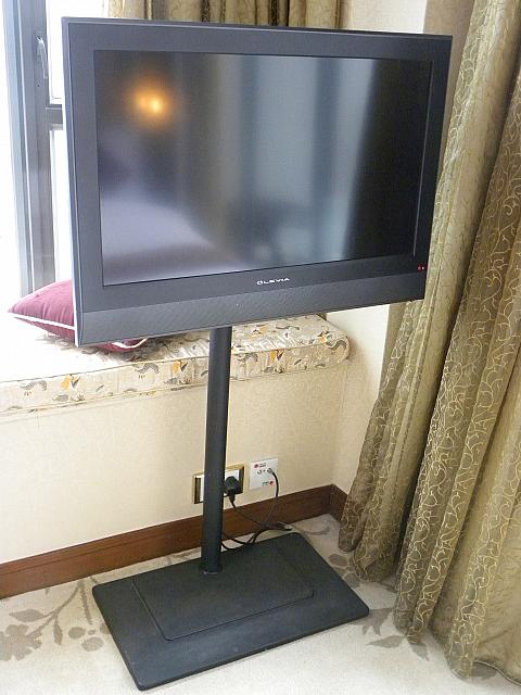 ベッドルームのテレビ