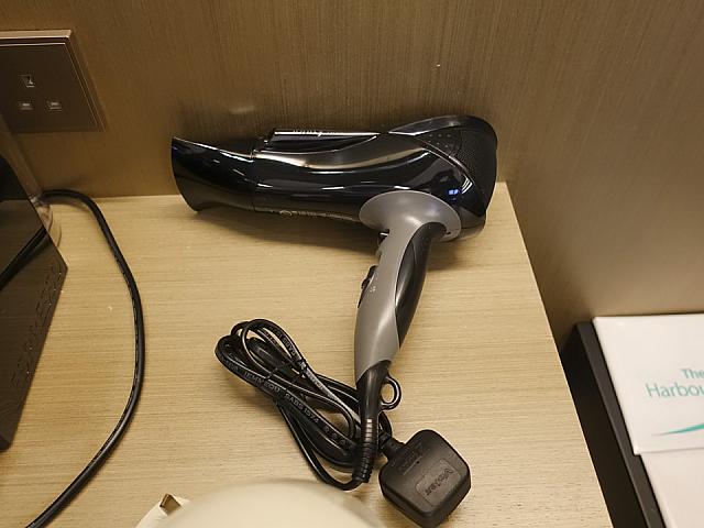 ドライヤーが独立タイプ