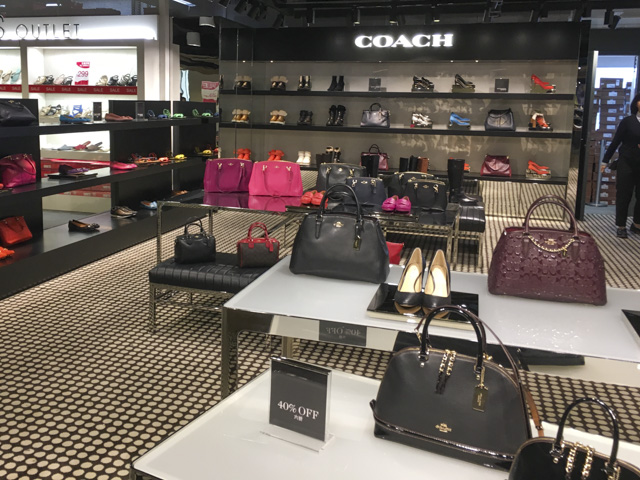 COACHのバッグはこちらにもあります