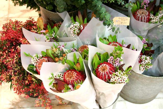 オーストラリアから花束の形で入ってくるものもあります。HK$120